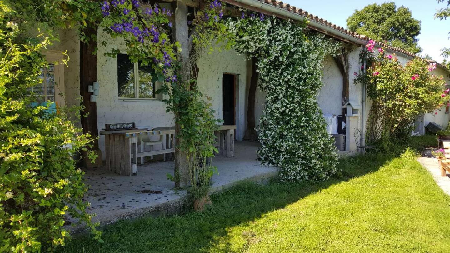 Clos De La Source Saint-Martin-du-Bois  Eksteriør billede